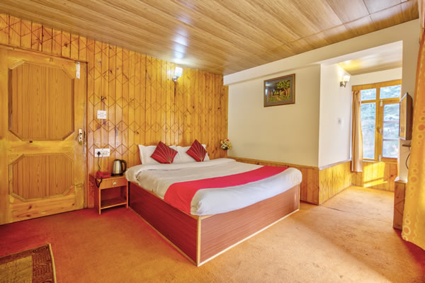 resorts in manali