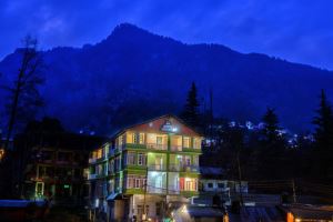 Hotel Dream River Manali
